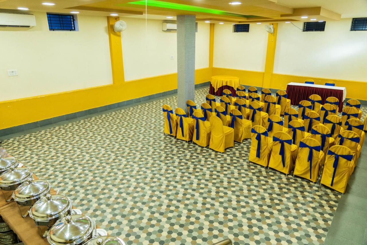 Hotel Bnson Blue Cuttack Exterior foto